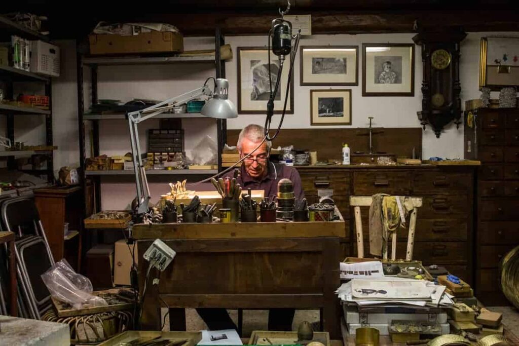 Ditta-Carlo-Cecchi-di-Giuliano-Ricchi3