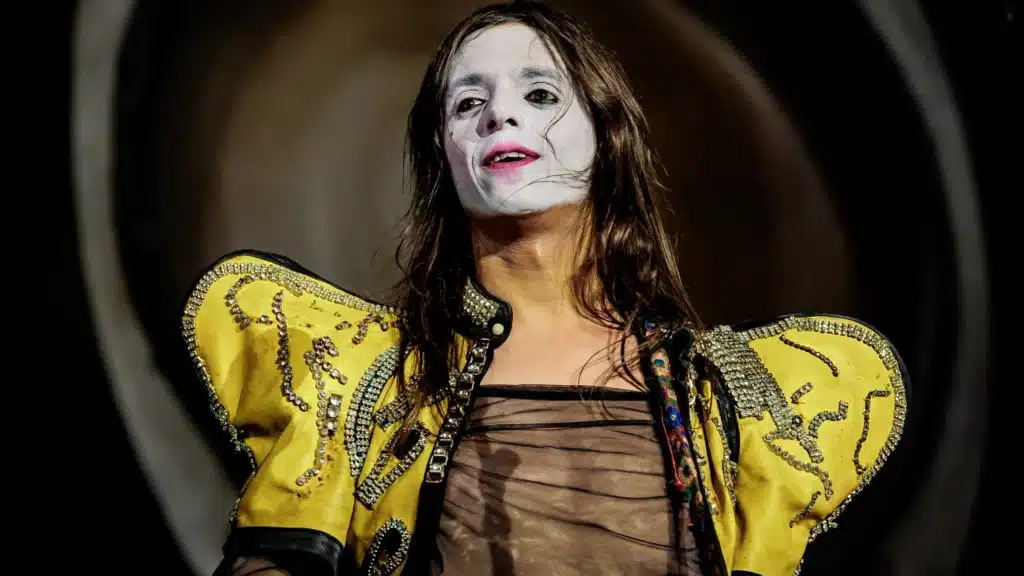 lucio corsi in concert in florence